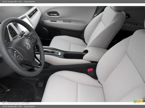 Gray Interior Photo for the 2016 Honda HR-V EX #104529511 | GTCarLot.com