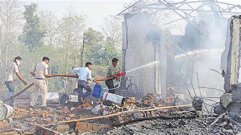 3 Dead As Fire Breaks Out At Cracker Godown In Bikaner Rescue Ops On Hindustan Times