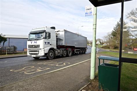 P Chilton Sudbury Based T M Transport Volvo Fh Coup Flickr