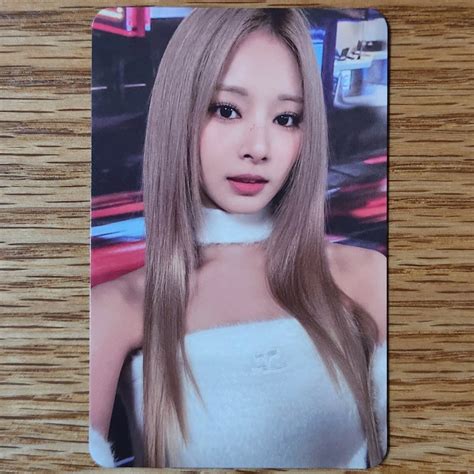 Twice [ready To Be] 12th Mini Album To Version Tzuyu Signed Photo