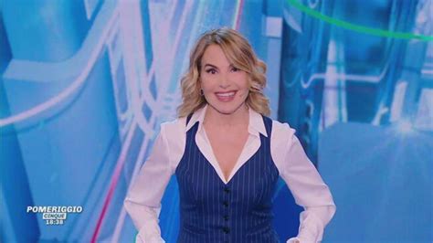 Barbara Durso Dice Addio A Pomeriggio 5 Vladimir Luxuria Rompe Il