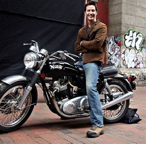 Keanu Reeves | Keanu reeves motorcycle, Keanu reeves, Arch motorcycle