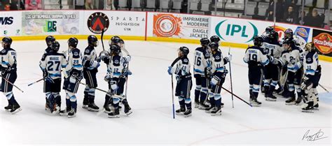 Le Blizzard Blanchit Les Wildcats De Valley Pour Rester Invaincu TVA