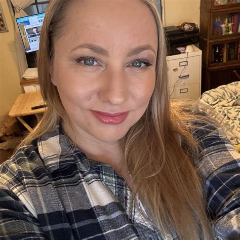 West Texas Songbird Beauty Maven