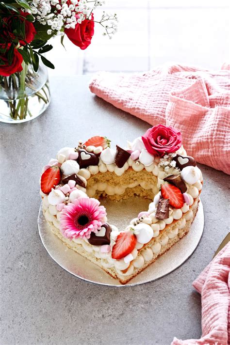 White Chocolate Cream Cheese Naked Heart Cake