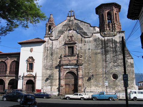 File:Patzcuaro-church.jpg - Wikimedia Commons