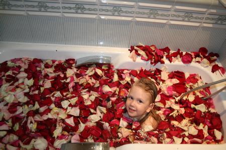 Ванна с лепестками роз))) - запись пользователя Ирина (ika79) в ...