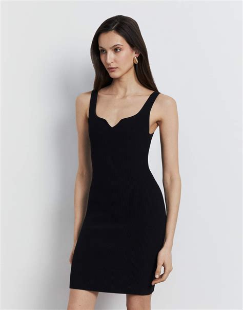 Чёрное облегающее мини-платье GDR027653-1 купить по цене от 3499 рублей ...