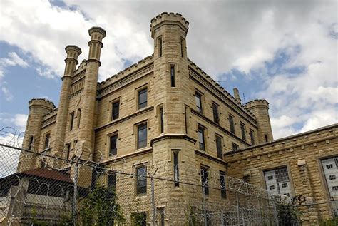 Can You Visit Joliet Prison - The Prison Direct