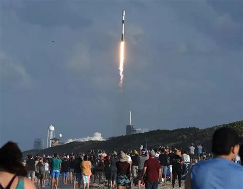 Space Tourists May Have Sex In Cosmos But Joining 250 Mile High Club Comes With Risk Daily