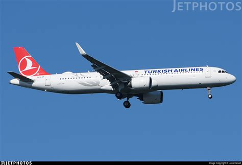 TC LSN Airbus A321 271NX Turkish Airlines Luca Cesati JetPhotos