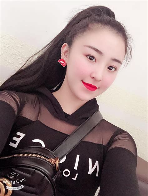 Chia tay chồng cũ hot girl bánh tráng trộn Đà Lạt vừa công khai người mới điển trai