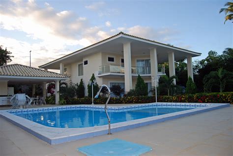 Casa no Parque dos Coqueiros Lauro de Freitas Hansen Imóveis