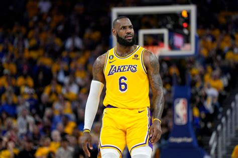 Lebron James Non Si Ritira Ai Lakers Anche Nel Lettera