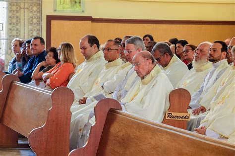 Dom Geovane Luís preside pela primeira vez a missa do Crisma e da