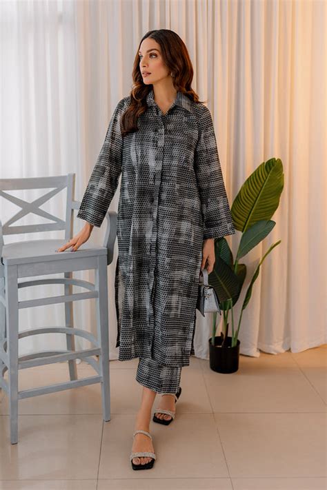New Arrivals – Armas Clothing