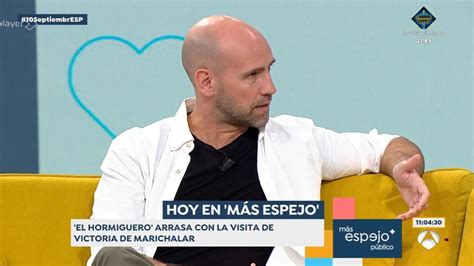 Gonzalo Miró critica la incoherencia en la entrevista de Victoria