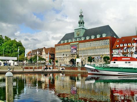 Emden Rathaus Schiff Kostenloses Foto Auf Pixabay Pixabay