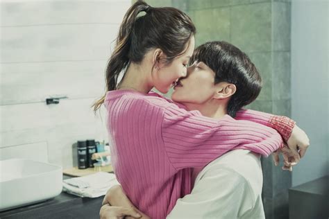 Seo Hyun Jin And Lee Min Ki Enjoy A Sweet Date In "The Beauty Inside" | Soompi