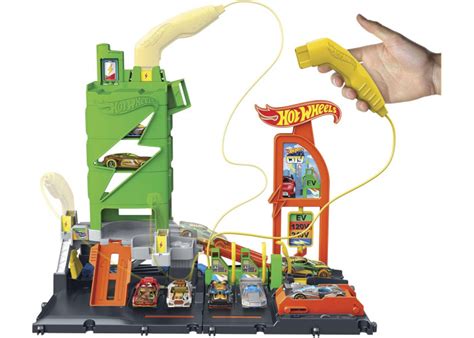Купити Трек Хот Вілс Супер Заправна Станція Hot Wheels City Super Recharge Fuel Station Mattel