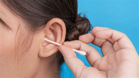 Ear Hygiene How To Safely Remove Earwax At Home Onlymyhealth