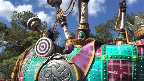 Disney World Magic Kingdom Parade 2015 Youtube