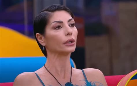 Gf Ilaria Attacca Luca Video Non Gliene Ne Frega Nulla Che Jessica