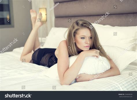 Beautiful Sexy Blonde Woman Black Lingerie ภาพสตอก Shutterstock
