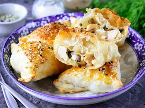 Самса с курицей и грибами — рецепт с фото пошагово