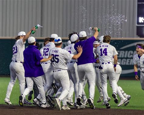 What Like It S Hard Manhattan Arts Center Takes On Legally Blonde The Musical Kansas