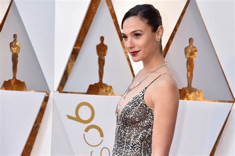 Gal Gadot Breaks Her Silence On The Palestine-Israel Conflict - Grazia