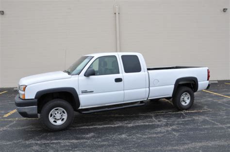 2005 Chevy 2500 4x4 Ext Cab Duramax Diesel