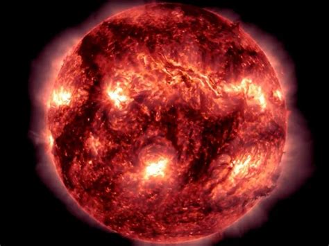 Alertan Sobre Una Tormenta Solar Que Impactar Directamente En La