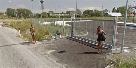 Google Maps Captures Prostitutes On The Streets Pics Izismile