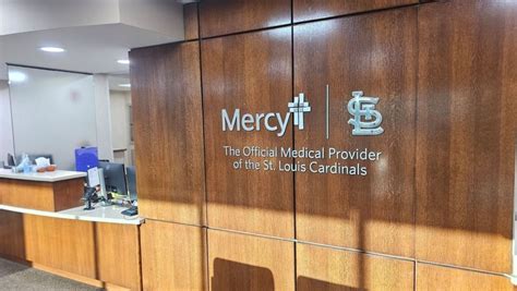 Mercy Opens Springfield Orthopedic Walk In Clinic On Main Campus