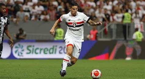 Times Da La Liga Mostram Interesse Por James Rodr Guez Do Spfc