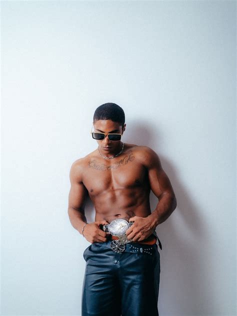 Após aparecer nu em novela Humberto Morais ganha seguidores Guia Gay São Paulo