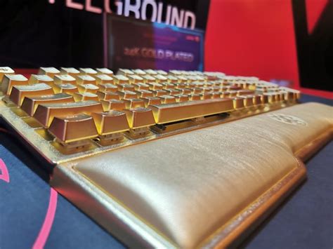 Got A Spare 10000 Heres Your Keyboard Adatas 24k Gold Design