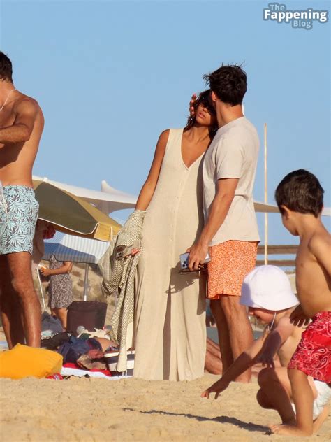 Kika Cerqueira Gomes Pierre Gasly Enjoy A Day On The Beach In