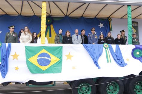 Lages comemora os 201 anos da Independência do Brasil desfile na