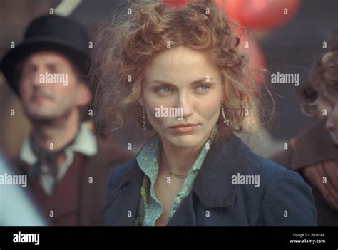 GANGS OF NEW YORK (2002) CAMERON DIAZ GONY 001 5 Stock Photo - Alamy