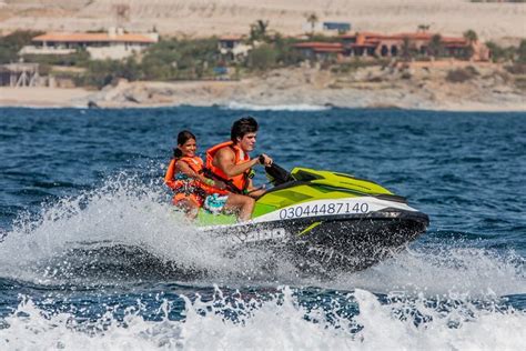 Tour En Motos De Agua Y Paseo En Barco Por Los Cabos Hellotickets