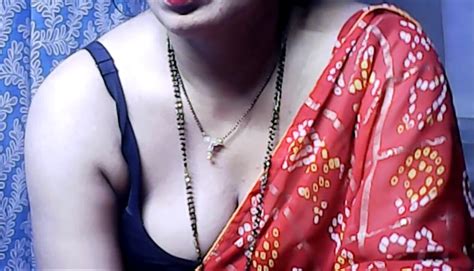 Hot Stepmoms Know Exactly What Their Sons Desire XHamster