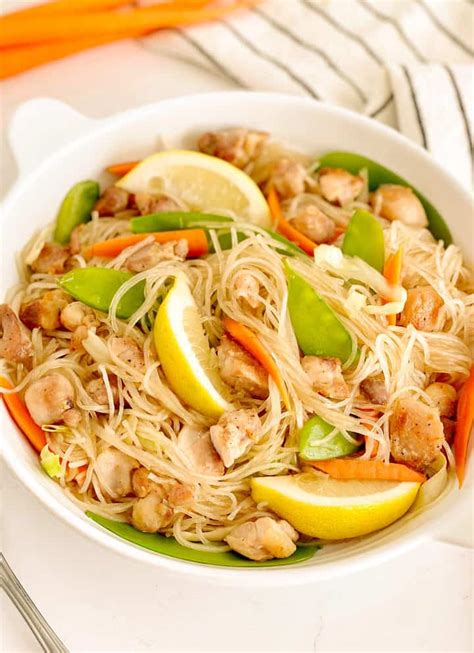 Filipino Pancit Bihon - Charisse Yu