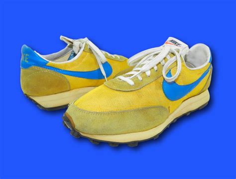 Vintage 70's NIKE Yellow/Blue Waffle Trainer Running Shoes