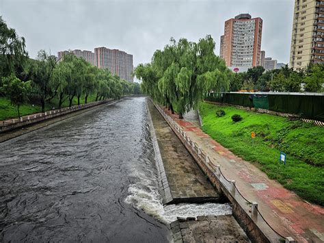 【图集】暴雨持续！直击京津冀等地极端强降雨界面新闻 · 影像