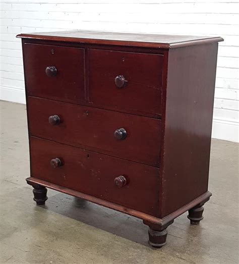 Lot Late Th Century Cedar Chest Of Four Drawers With Turned Knobs