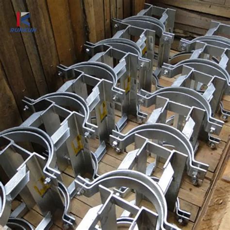 Hot DIP Galvanized Cable Clamp Anchor Ear Pole Clamp For Electric Pole Line Hardware Anchor