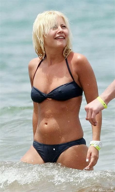 Elisha Cuthbert Bikini Pictures Hot Sexy Woophy