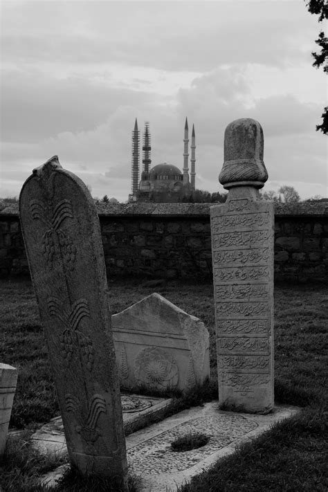 Muslim Graveyard Wallpaper Photos, Download The BEST Free Muslim ...